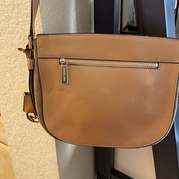 MICHAEL KORS ROMY Medium Messenger Suede Leather Crossbody - Picture 3 of 9